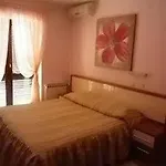 Pansion Kiko Affittacamere 3*