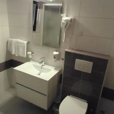 Pansion Kiko ゲストハウス 3*