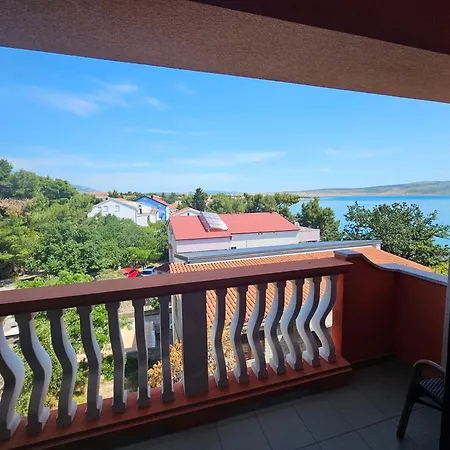 Pansion Kiko 3* Starigrad Paklenica