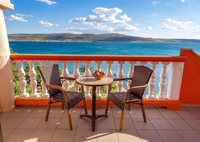 Vendégház Pansion Kiko 3*