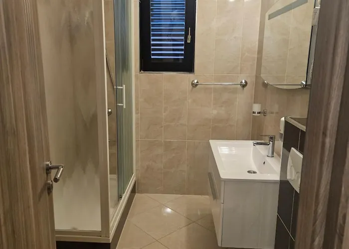 Vendégház Pansion Kiko 3*